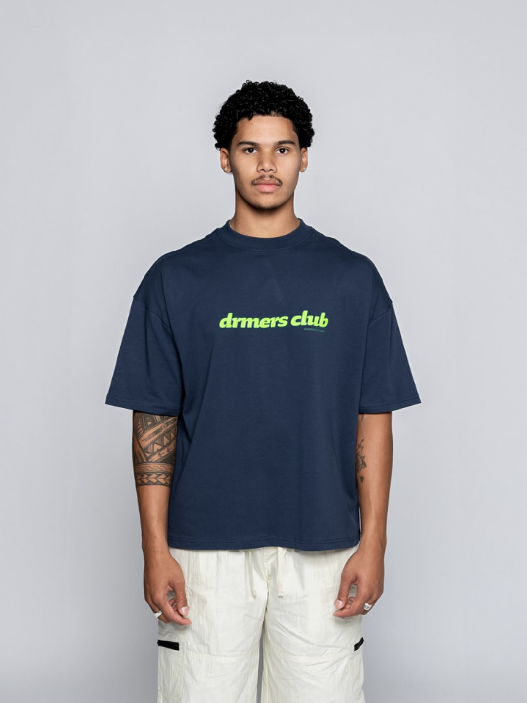 TEXT LOGO TEE - NAVY