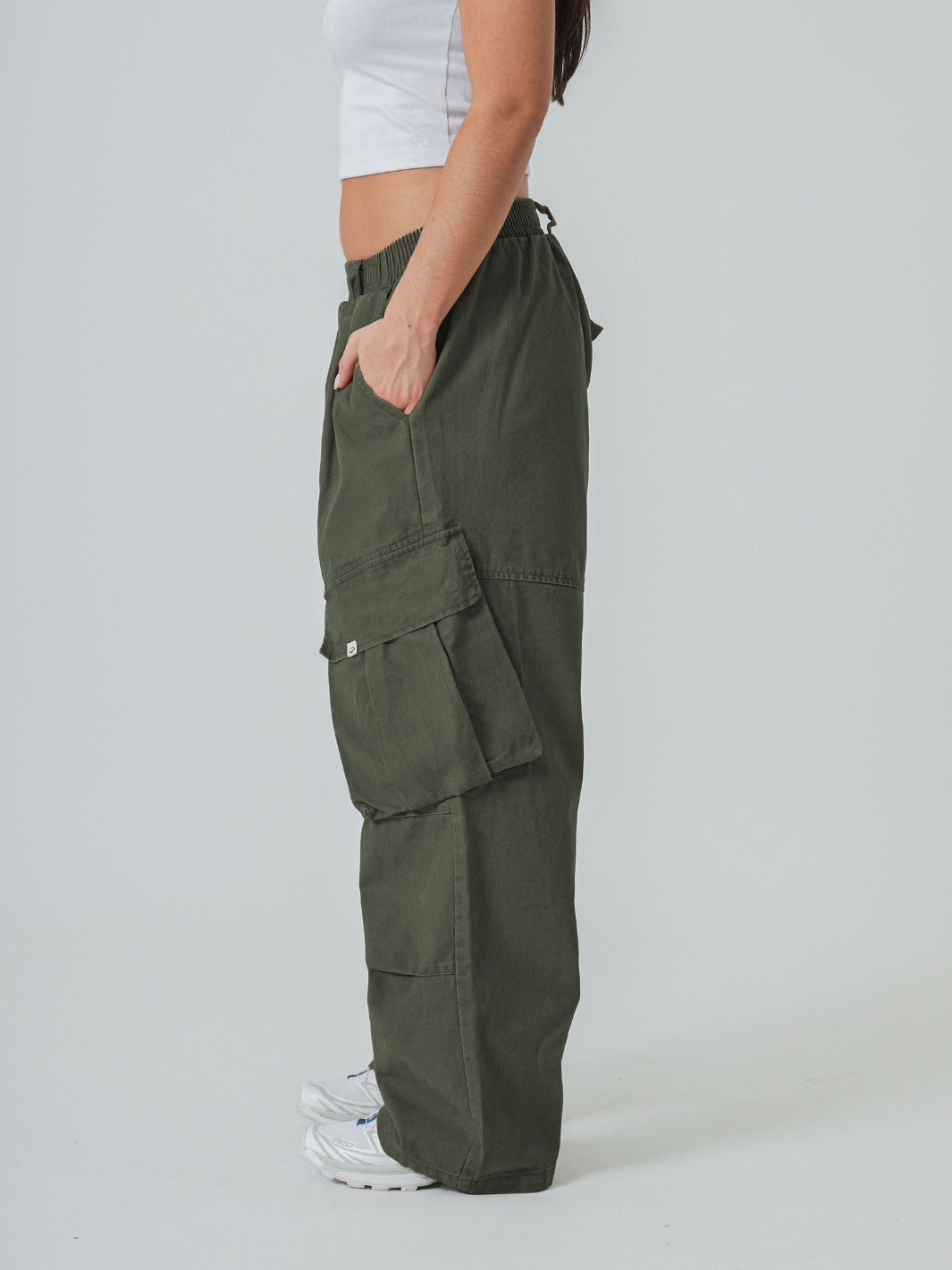 BAGGY CARGO PANTS - ARMY GREEN