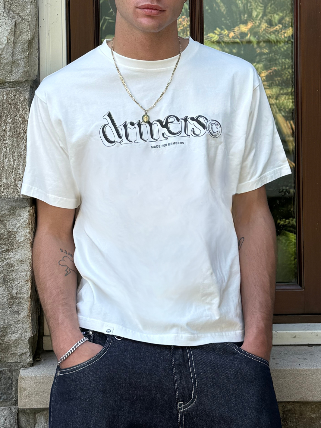 HOLLOW DRMERS TEE - WHITE