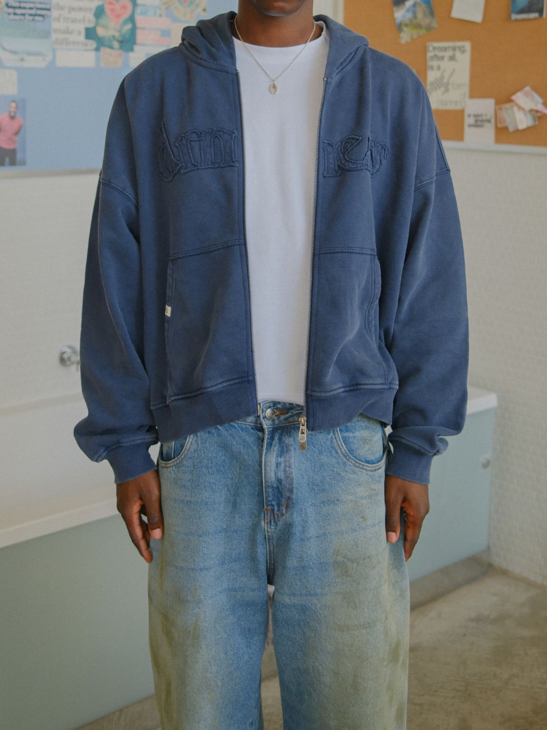 DISTRESSED LOGO ZIP UP - NAVY
