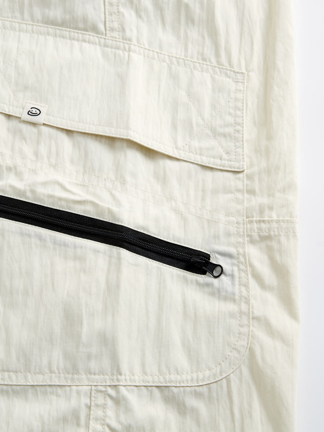 PARACHUTE CARGO SHORTS - OFF WHITE