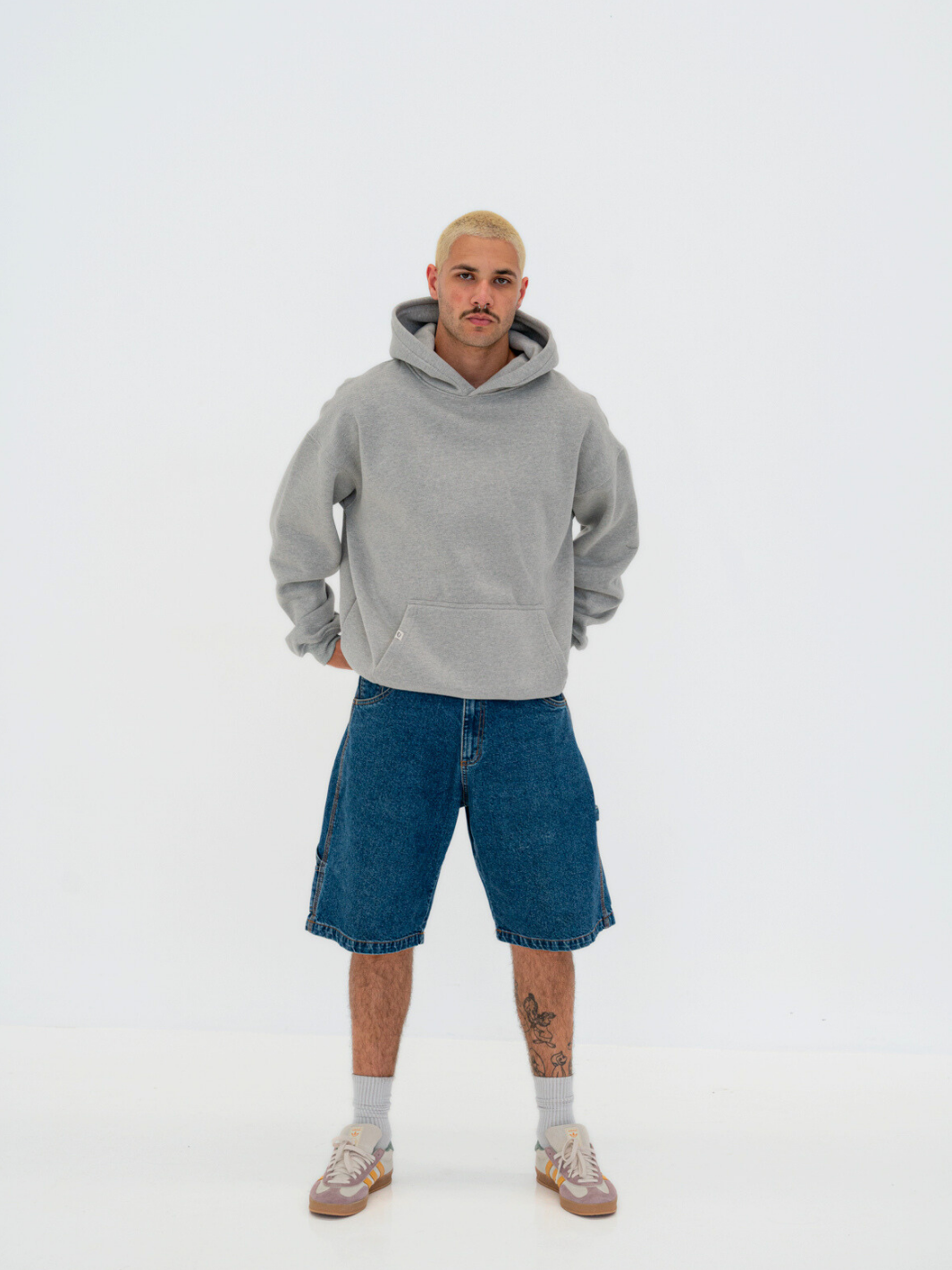 SIGNATURE BASIC HOODIE - HEATHER GREY â DRMERS CLUB