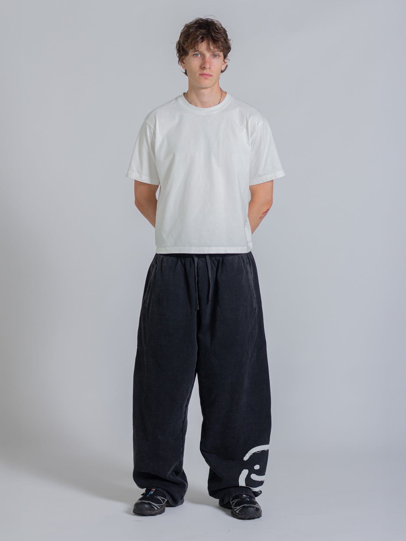 SMILEY PATCH SWEATPANTS - VINTAGE BLACK