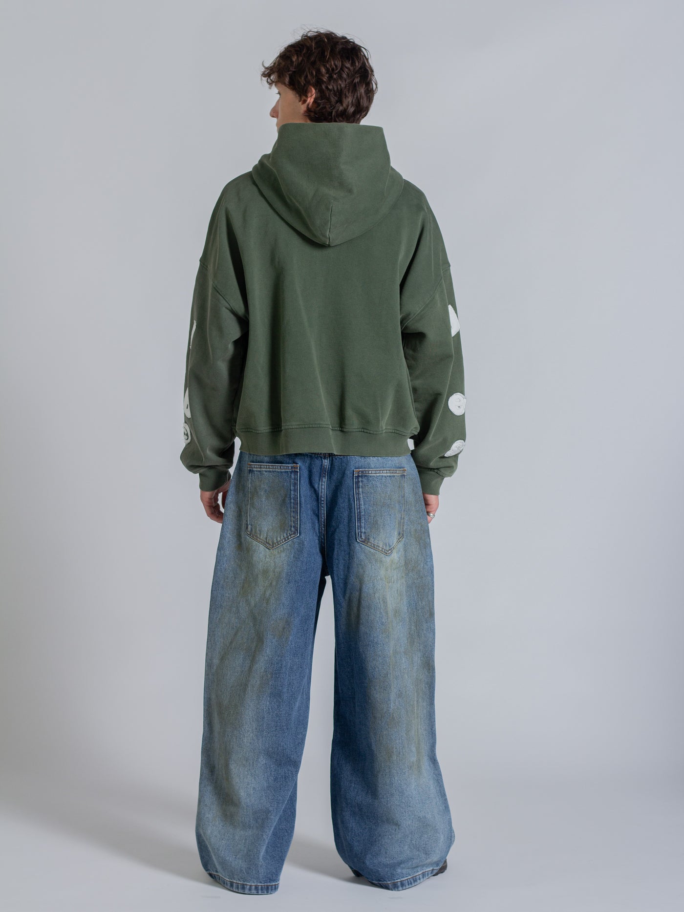 FLOATING LETTERS ZIP UP - FADED PINE