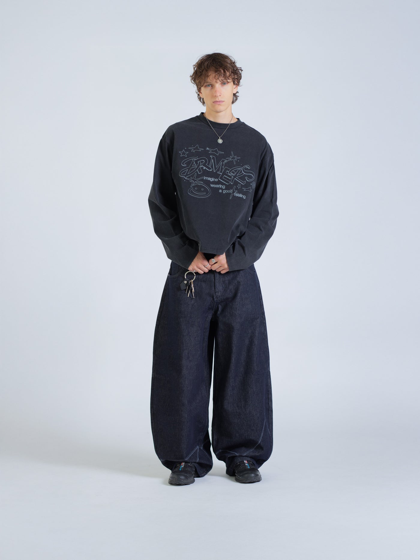 LINEWORK LONG SLEEVE TEE - BLACK