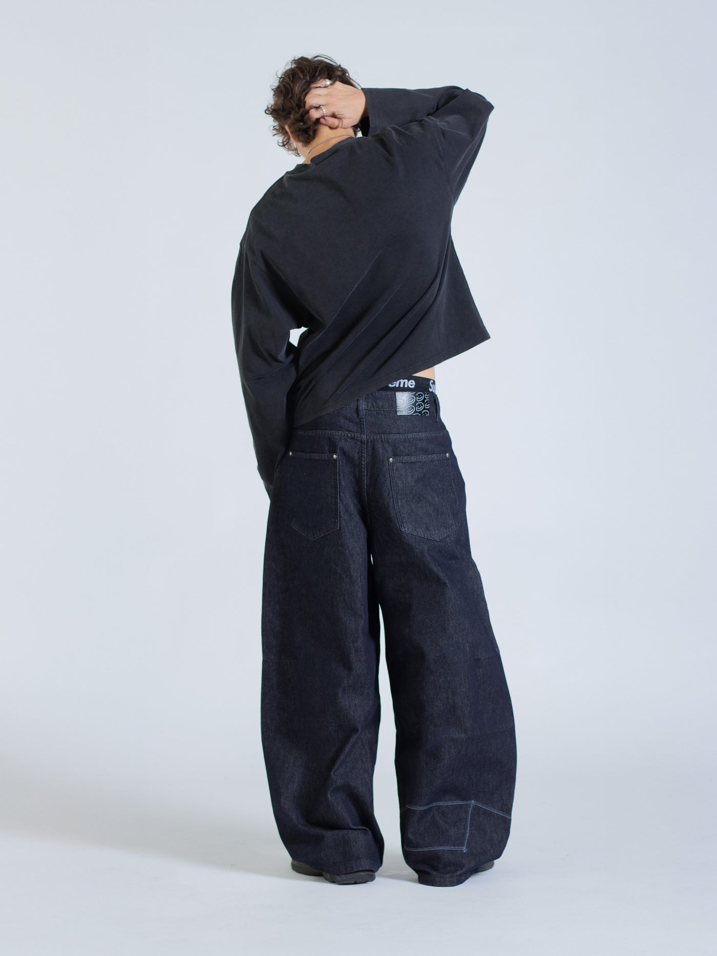 LINEWORK LONG SLEEVE TEE - BLACK