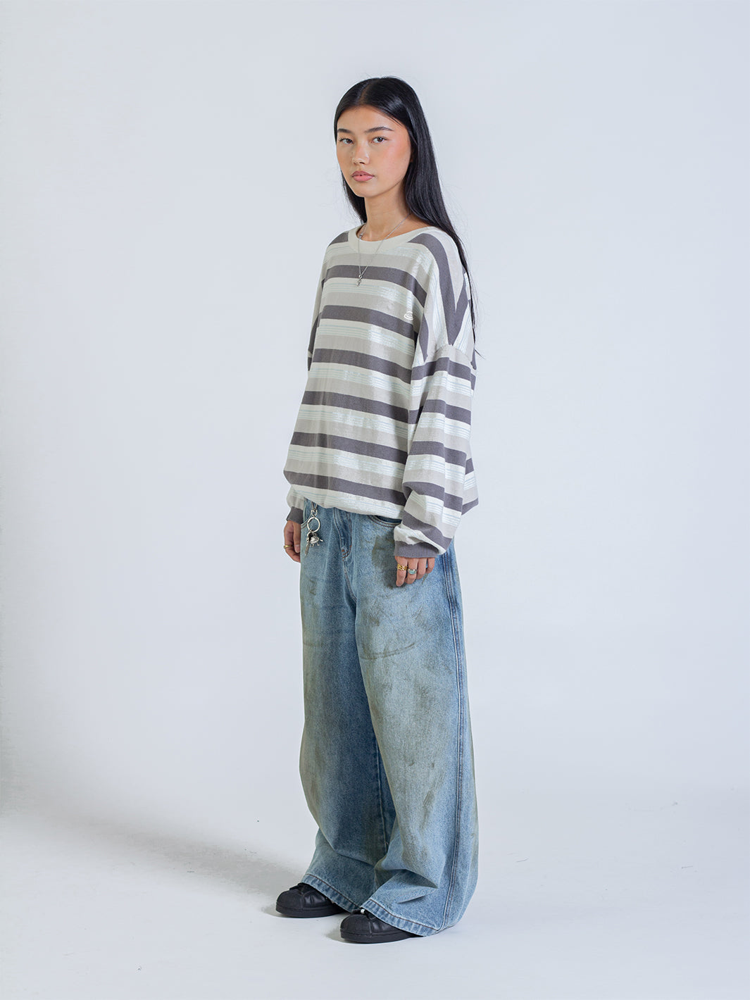 STRIPED LONG SLEEVE - LIGHT GREY