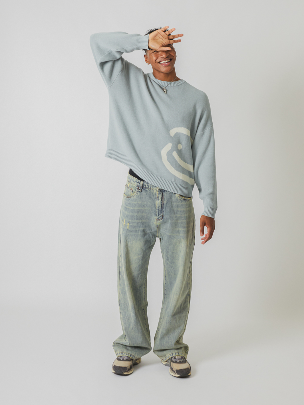 SMILEY LOGO KNIT - MUTED BLUE