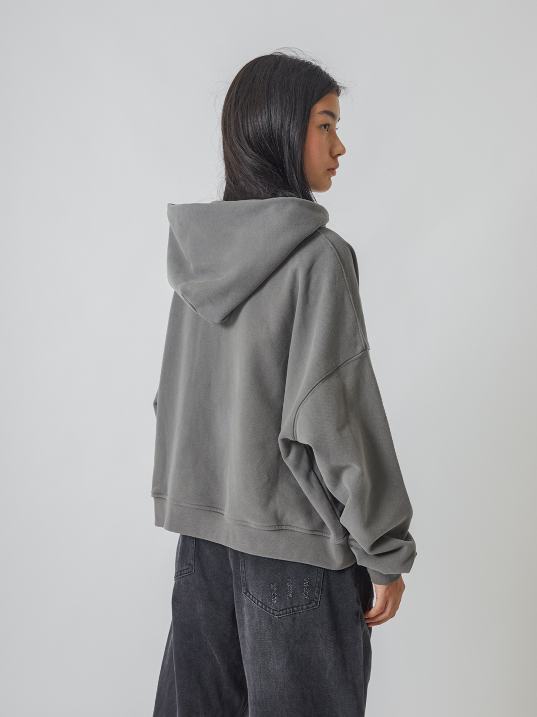 SMILEY BOXY DOUBLE ZIP - CHARCOAL