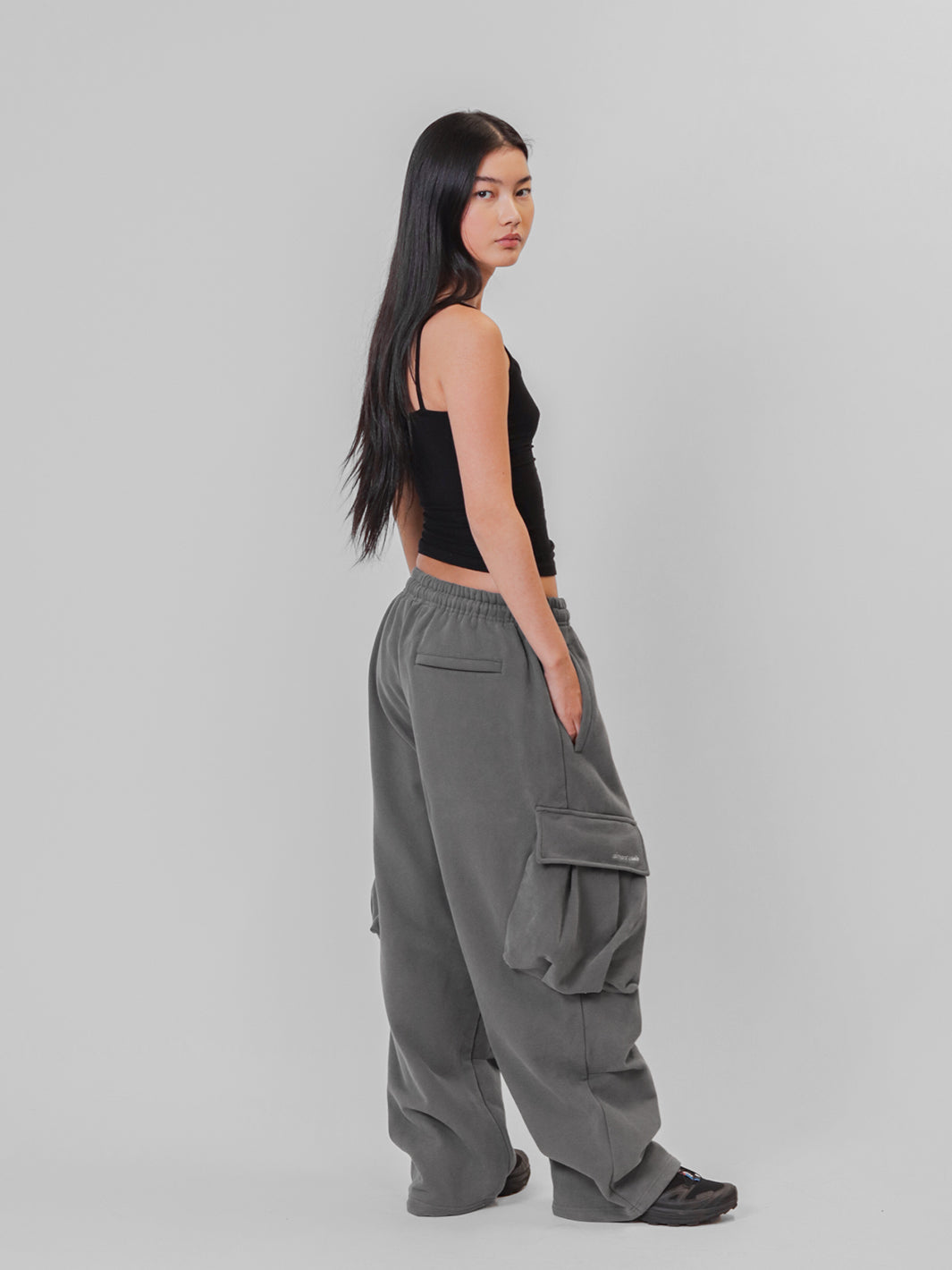 BAGGY CARGO SWEATPANTS - CHARCOAL