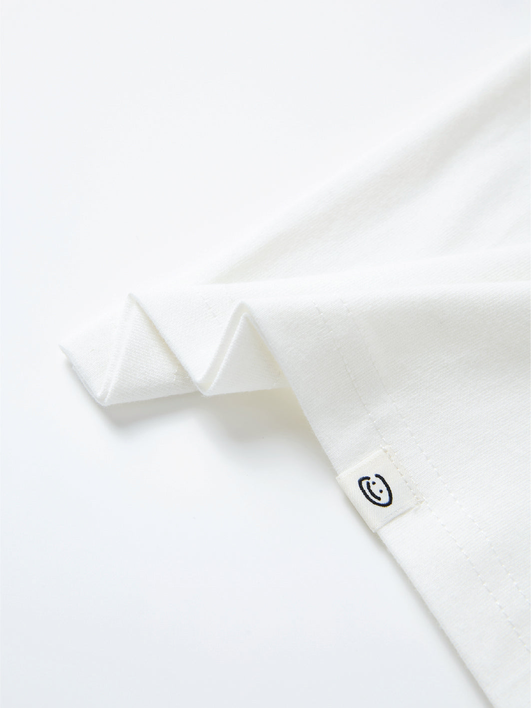 BEAR TEE - WHITE