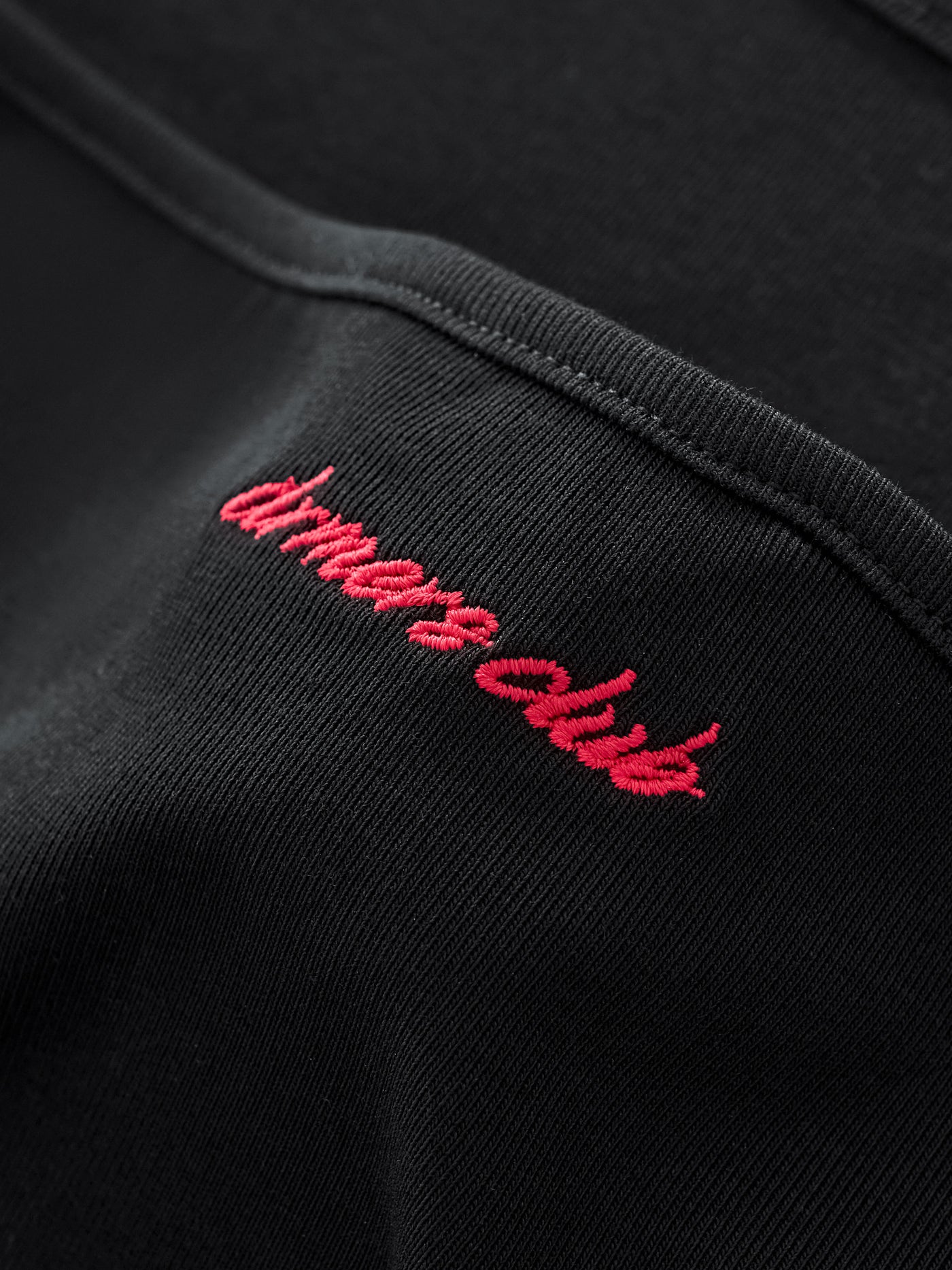 HALTER TANK TOP - BLACK