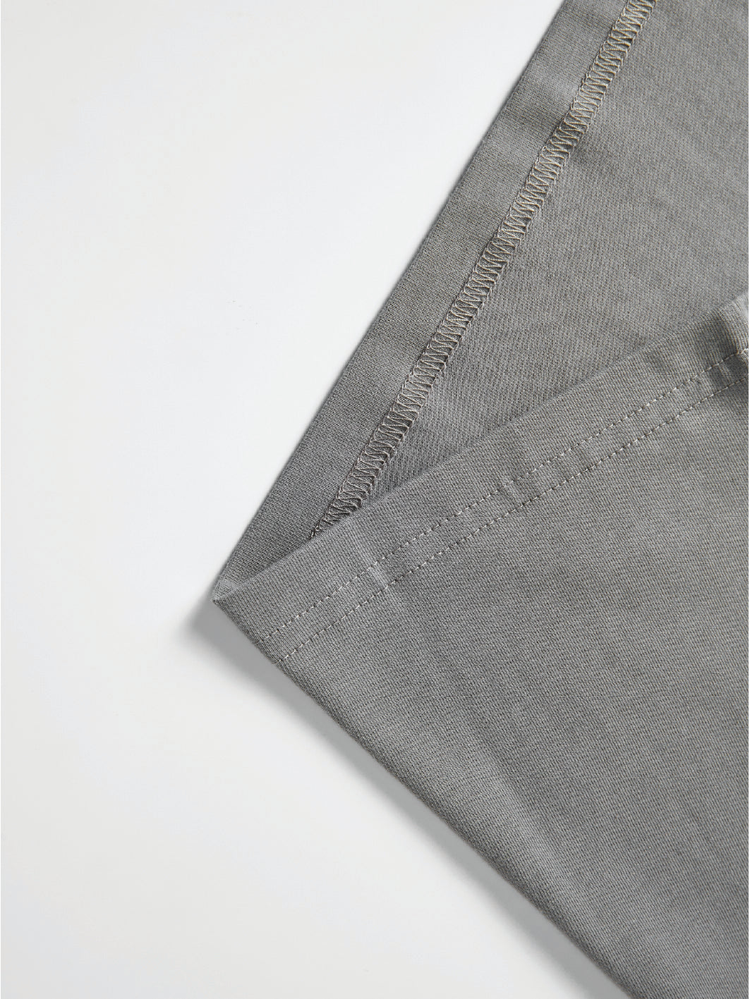 DREAMS DON'T WORK TEE - LIGHT GREY