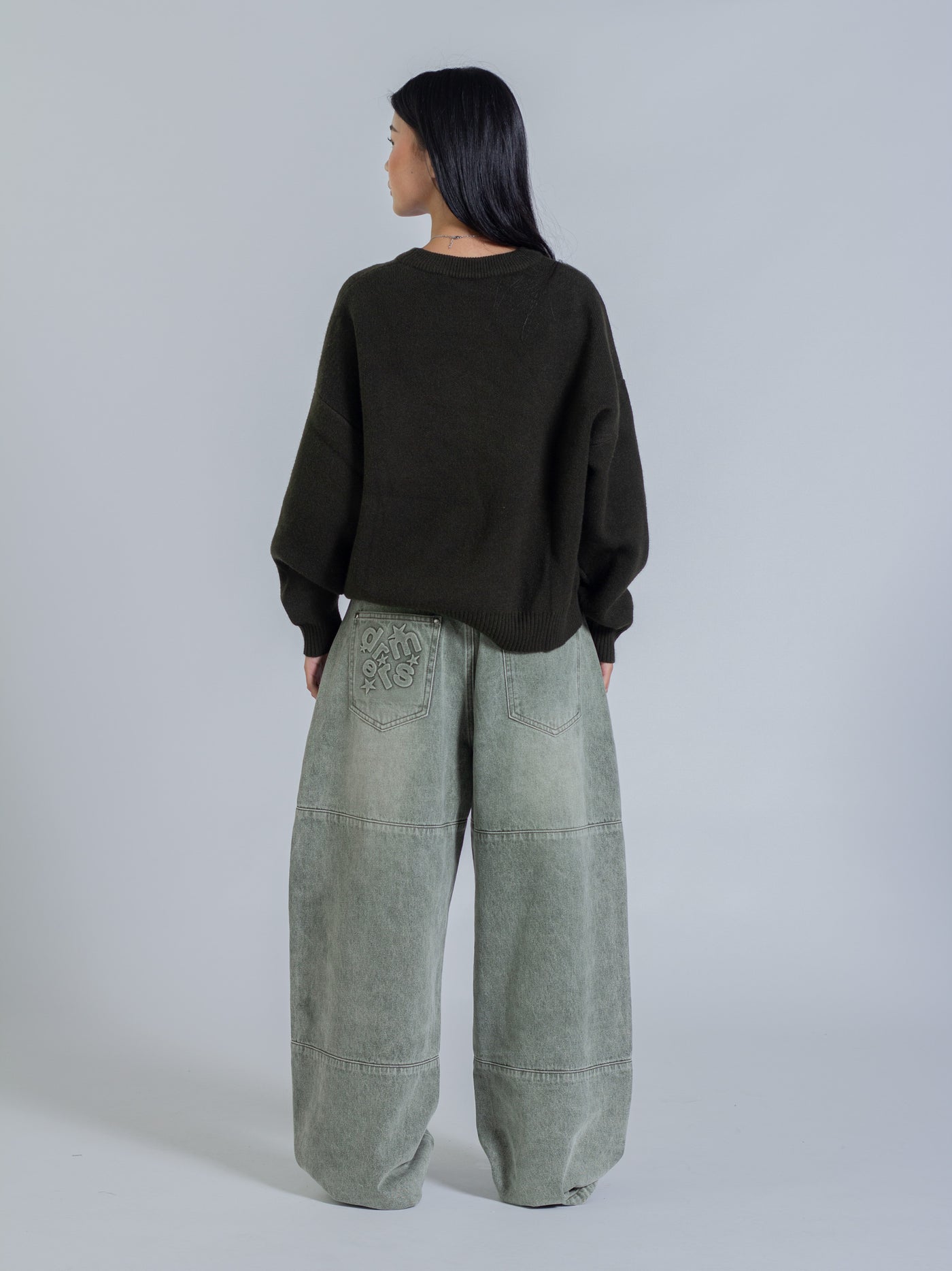 HEART KNIT SWEATER - DEEP OLIVE