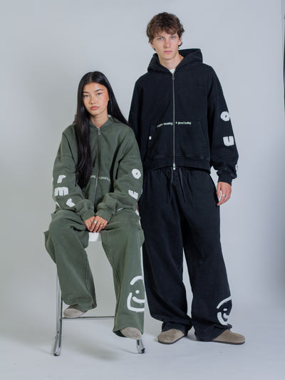 FLOATING LETTERS ZIP UP - FADED PINE
