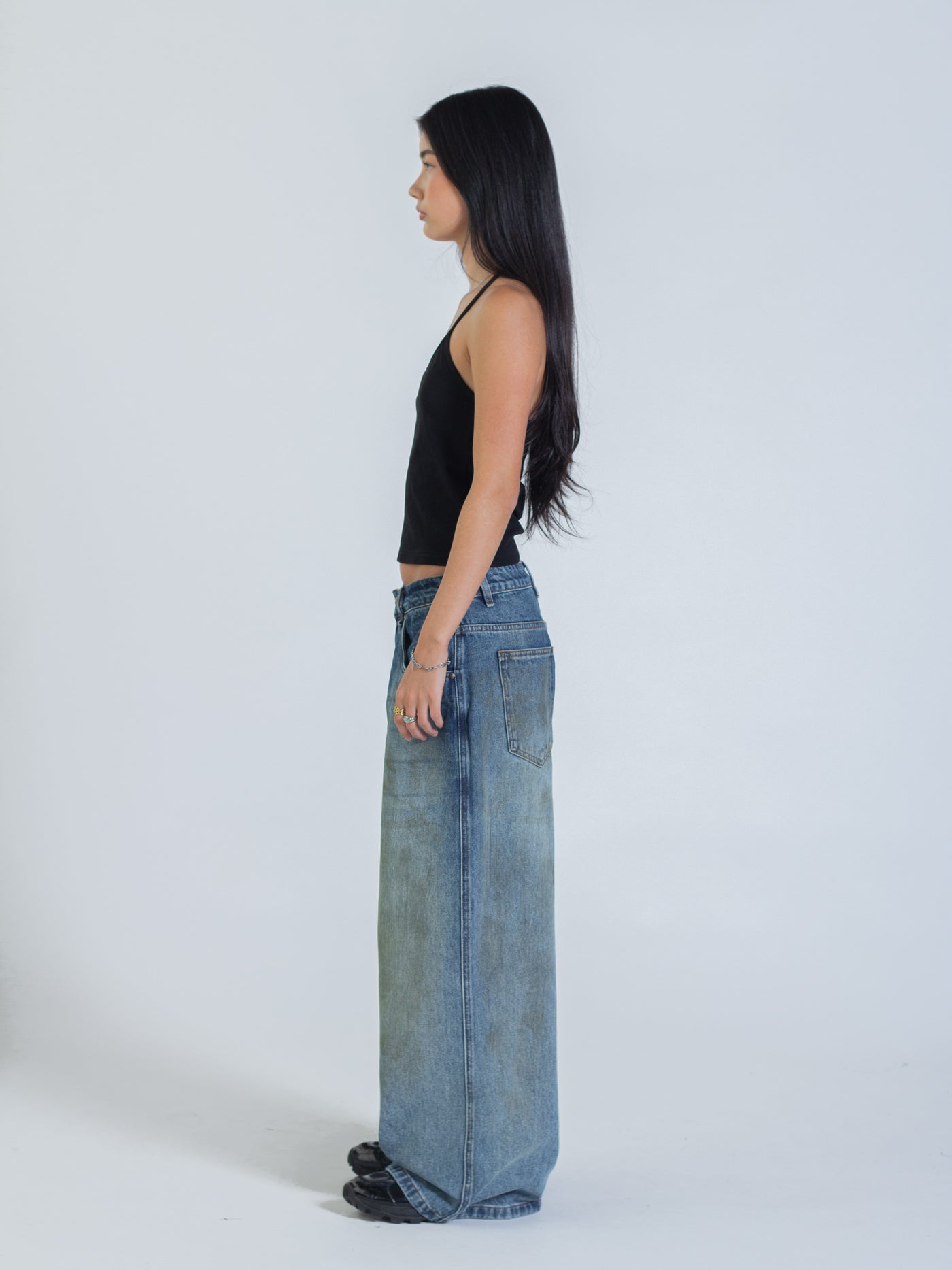 MUD STAINED JEANS - DARK BLUE