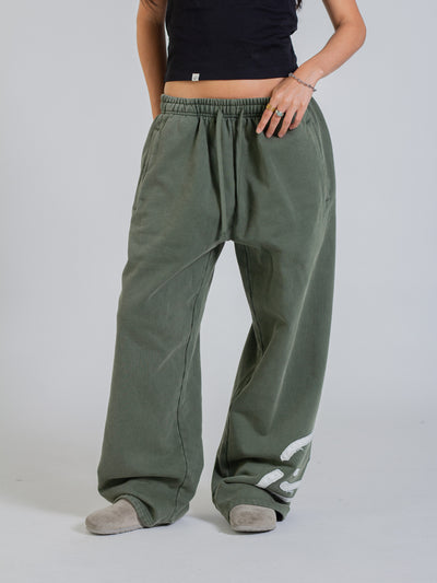 SMILEY PATCH SWEATPANTS - FADED PINE