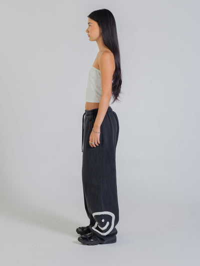 SMILEY PATCH SWEATPANTS - VINTAGE BLACK