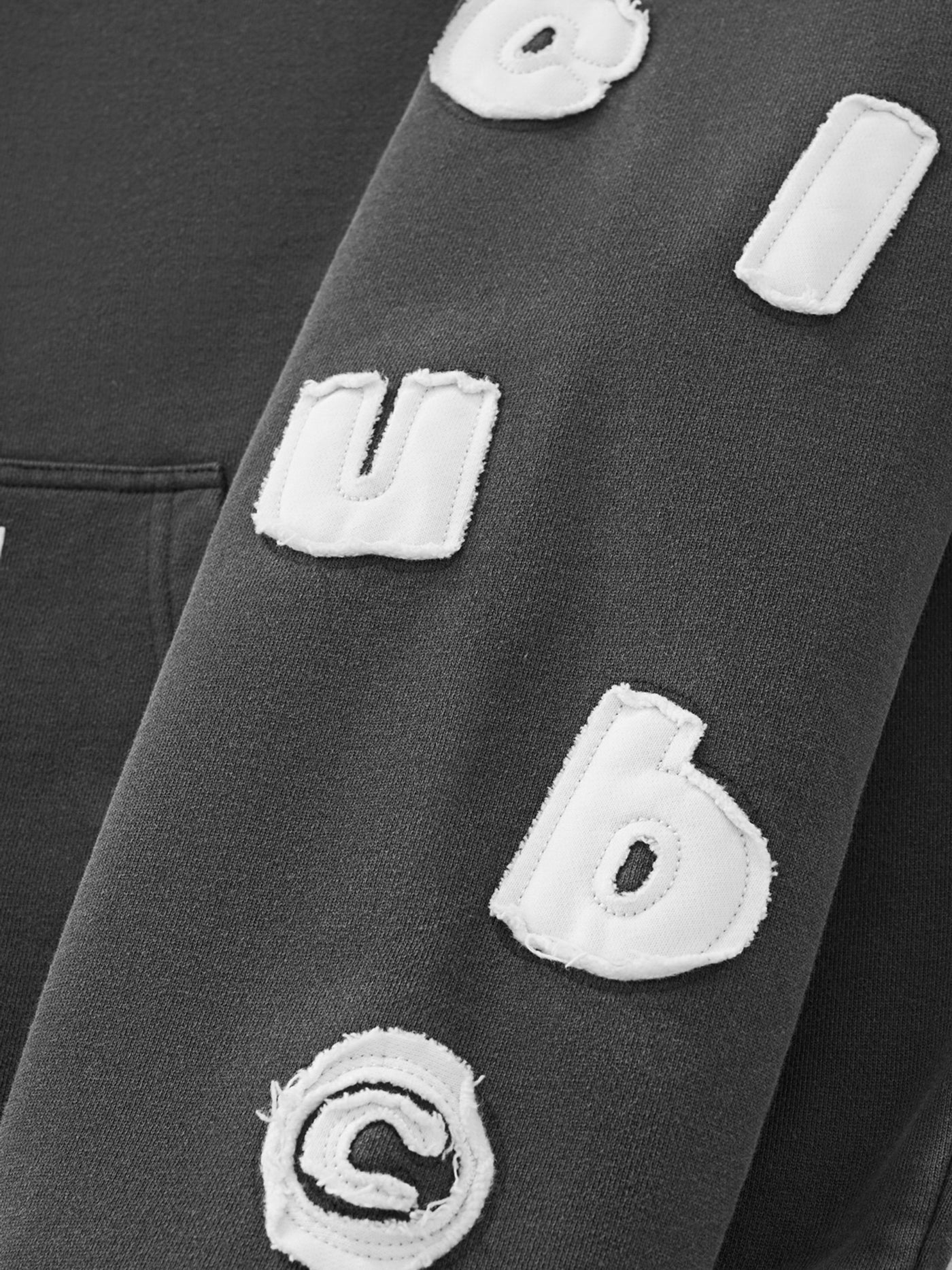 FLOATING LETTERS ZIP UP - VINTAGE BLACK