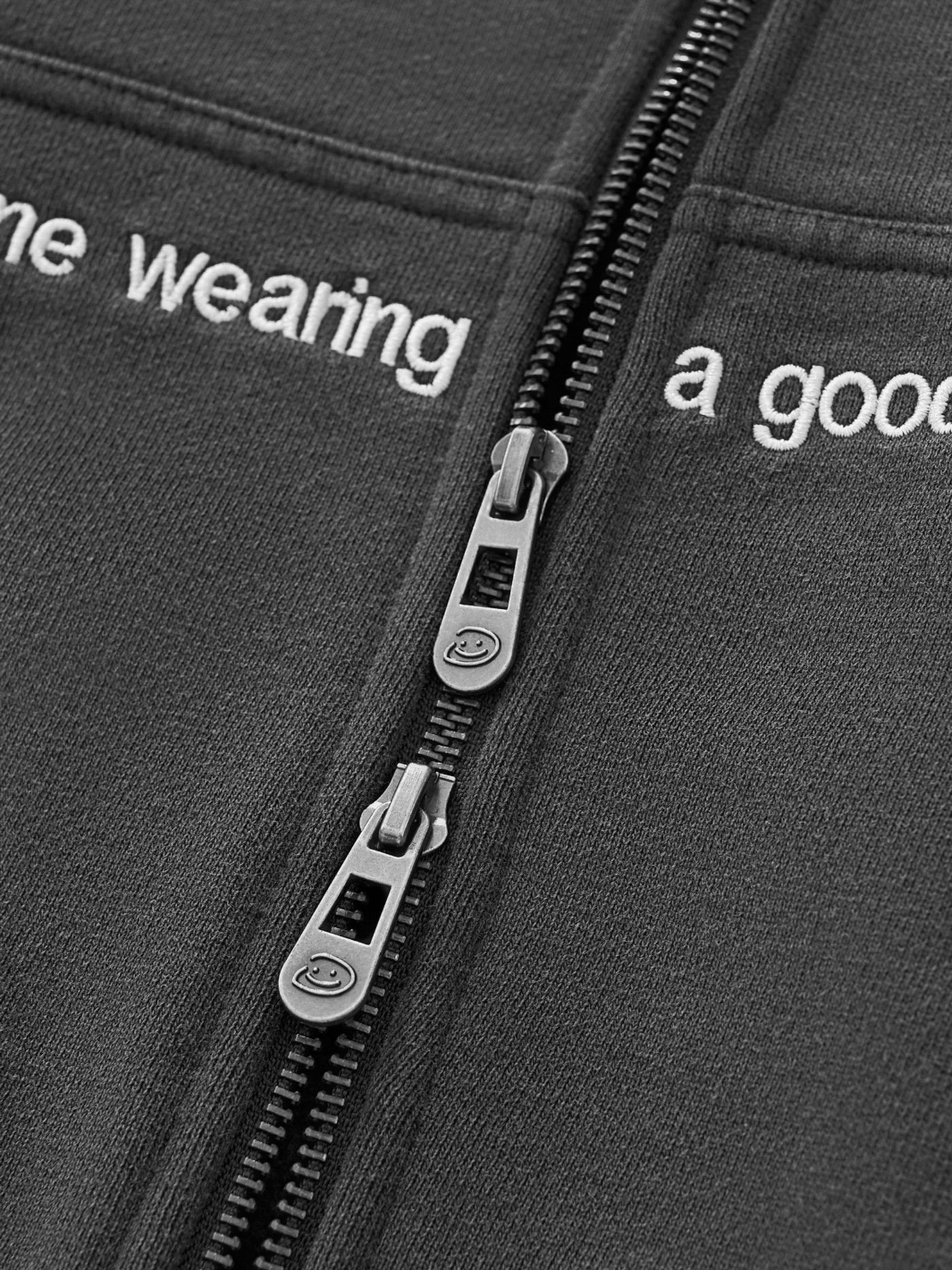 FLOATING LETTERS ZIP UP - VINTAGE BLACK