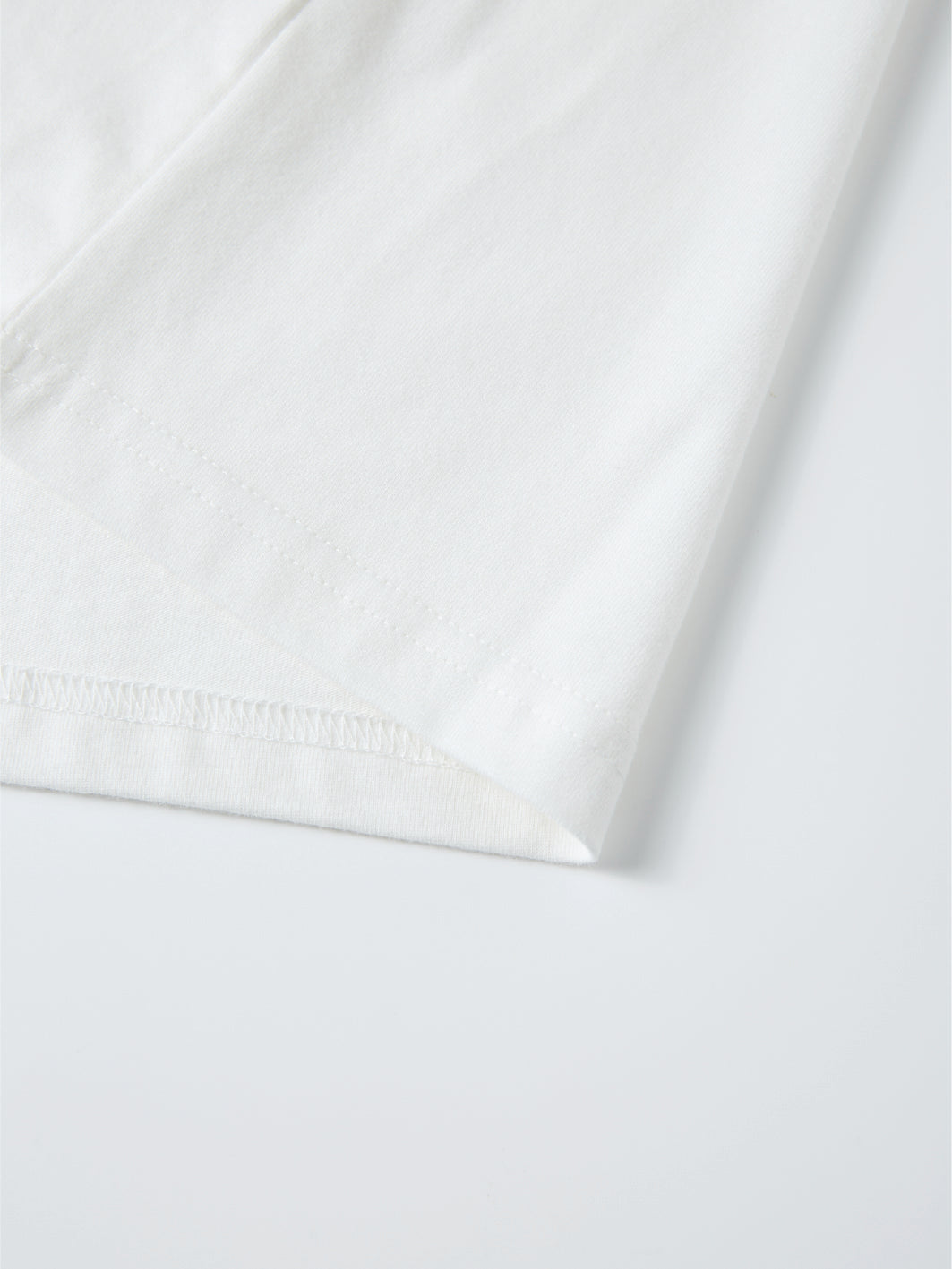FRUITFUL MOMENTS TEE - WHITE