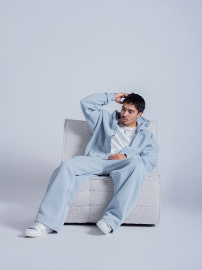SIGNATURE BAGGY SWEATPANTS - SKY BLUE