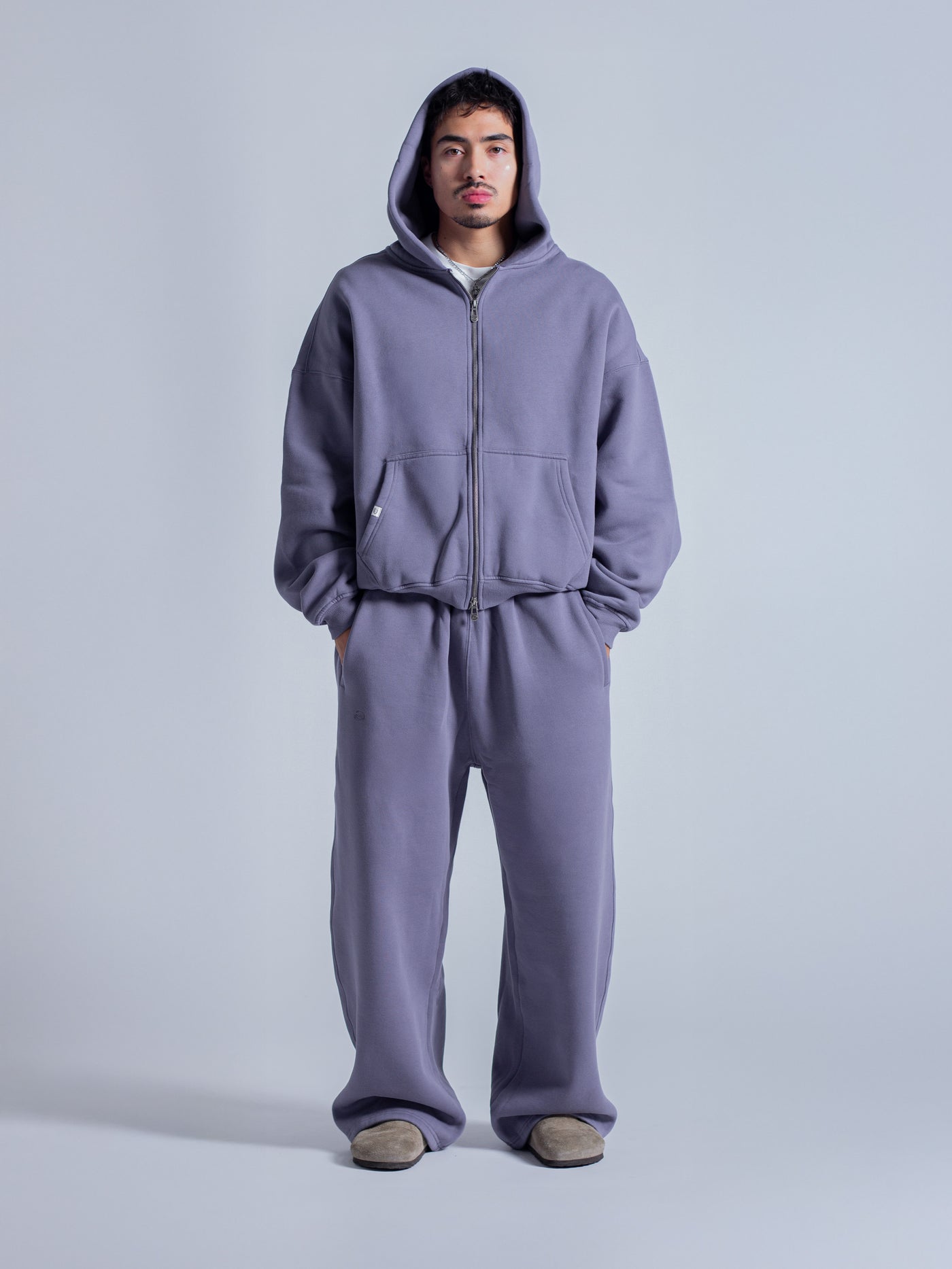 SIGNATURE BAGGY SWEATPANTS - DUSTY VIOLET