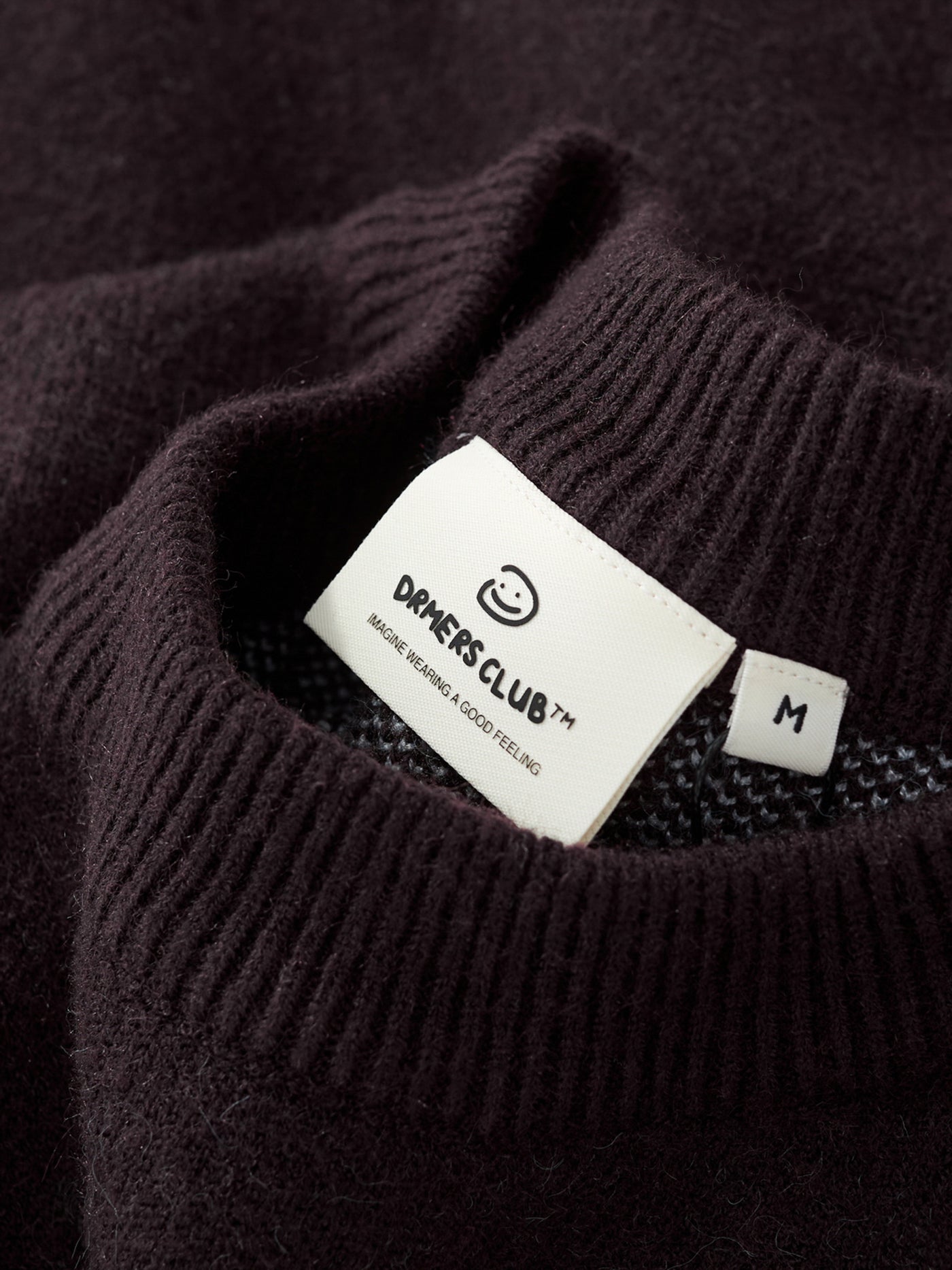 HEART KNIT SWEATER - DARK BROWN