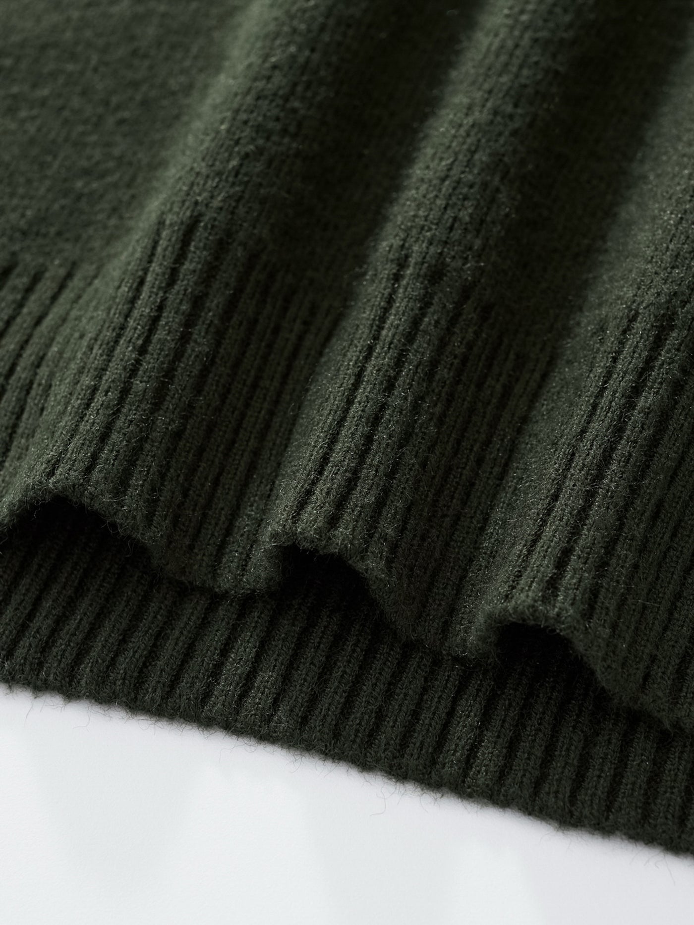 HEART KNIT SWEATER - DEEP OLIVE