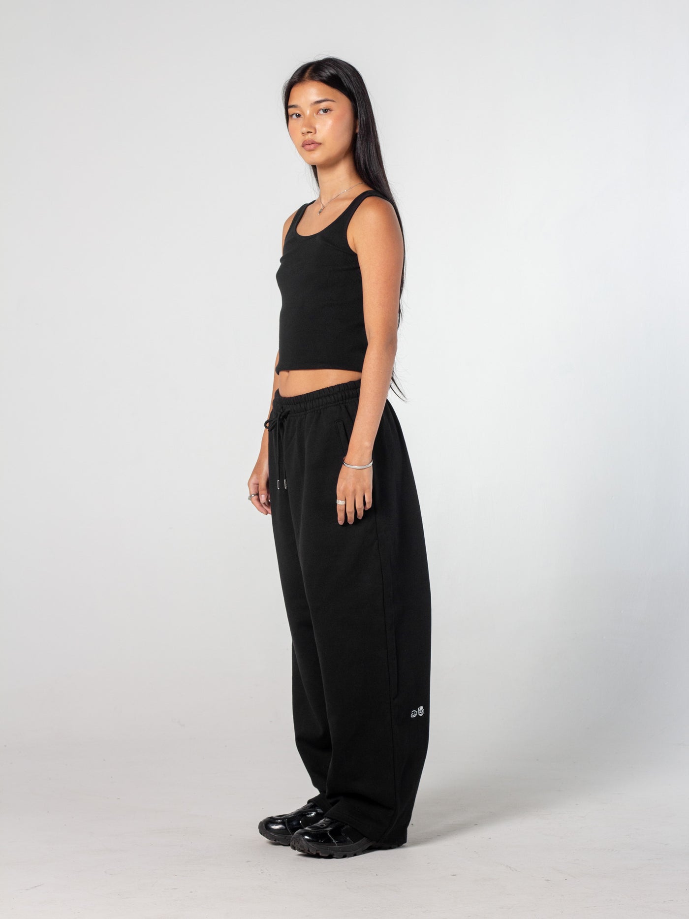 MONOPOLY MAN X DRMER KID SWEATPANTS - BLACK