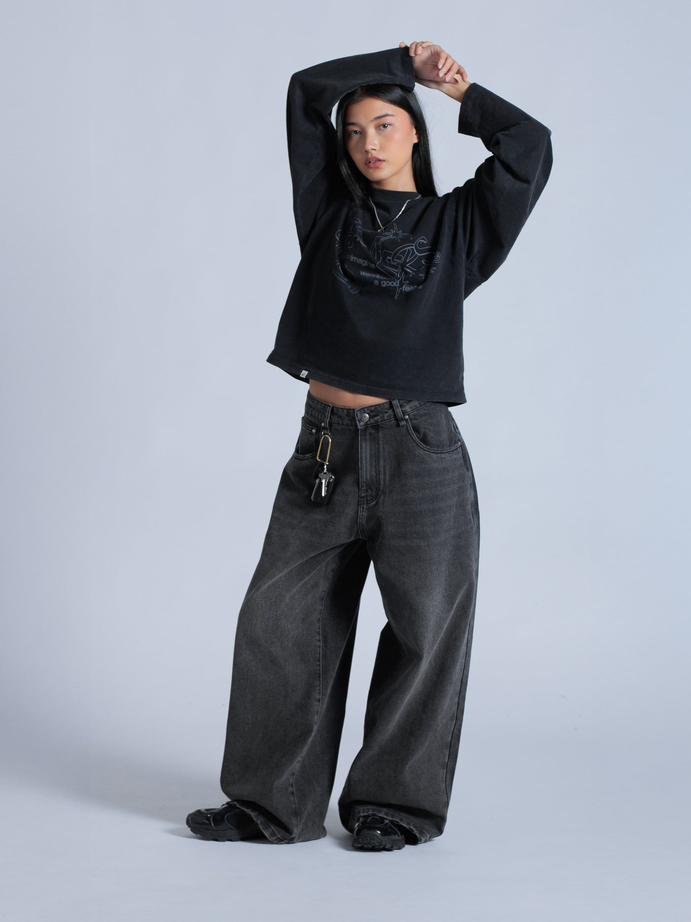 LINEWORK LONG SLEEVE TEE - BLACK