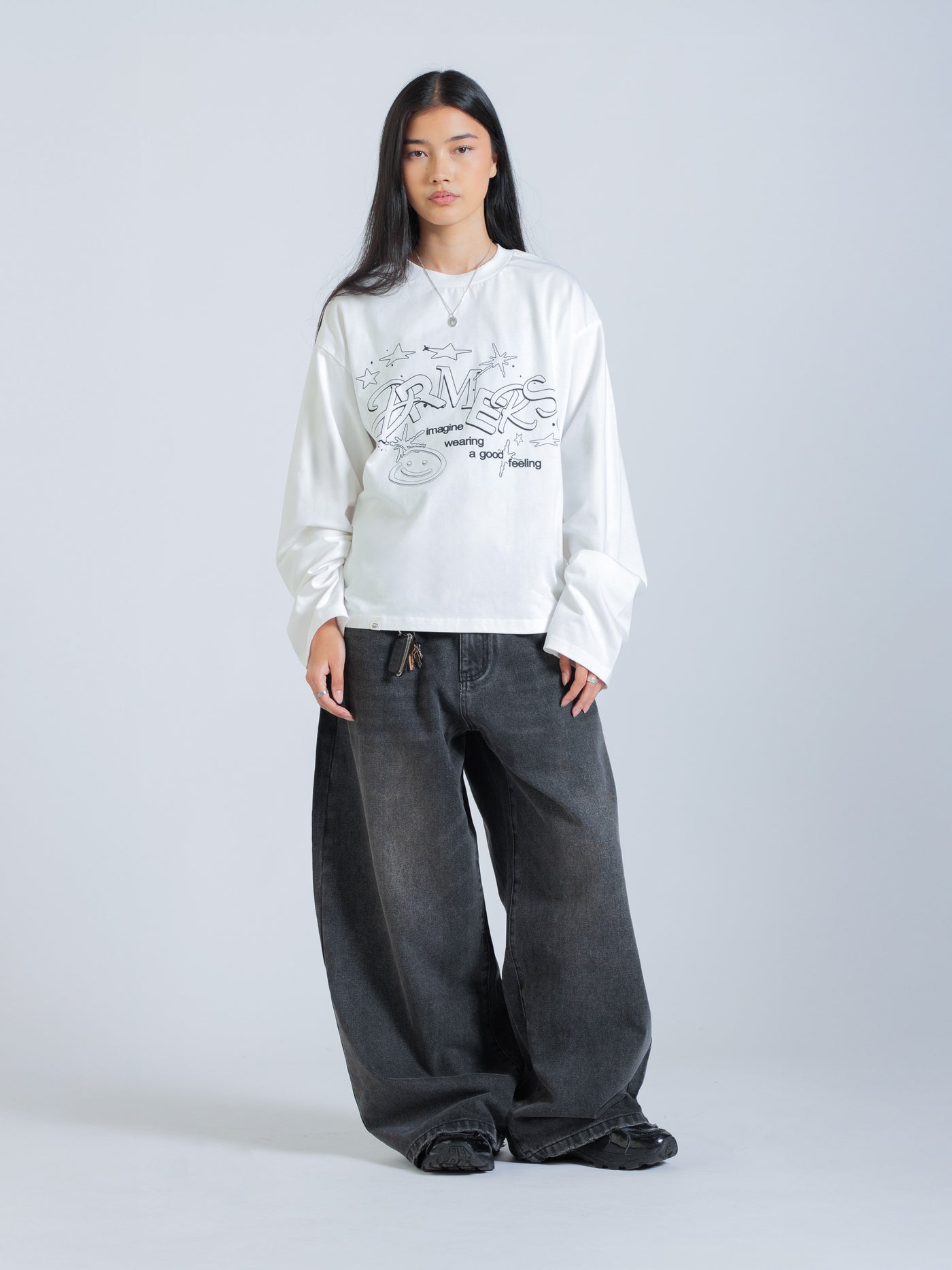 LINEWORK LONG SLEEVE TEE - WHITE