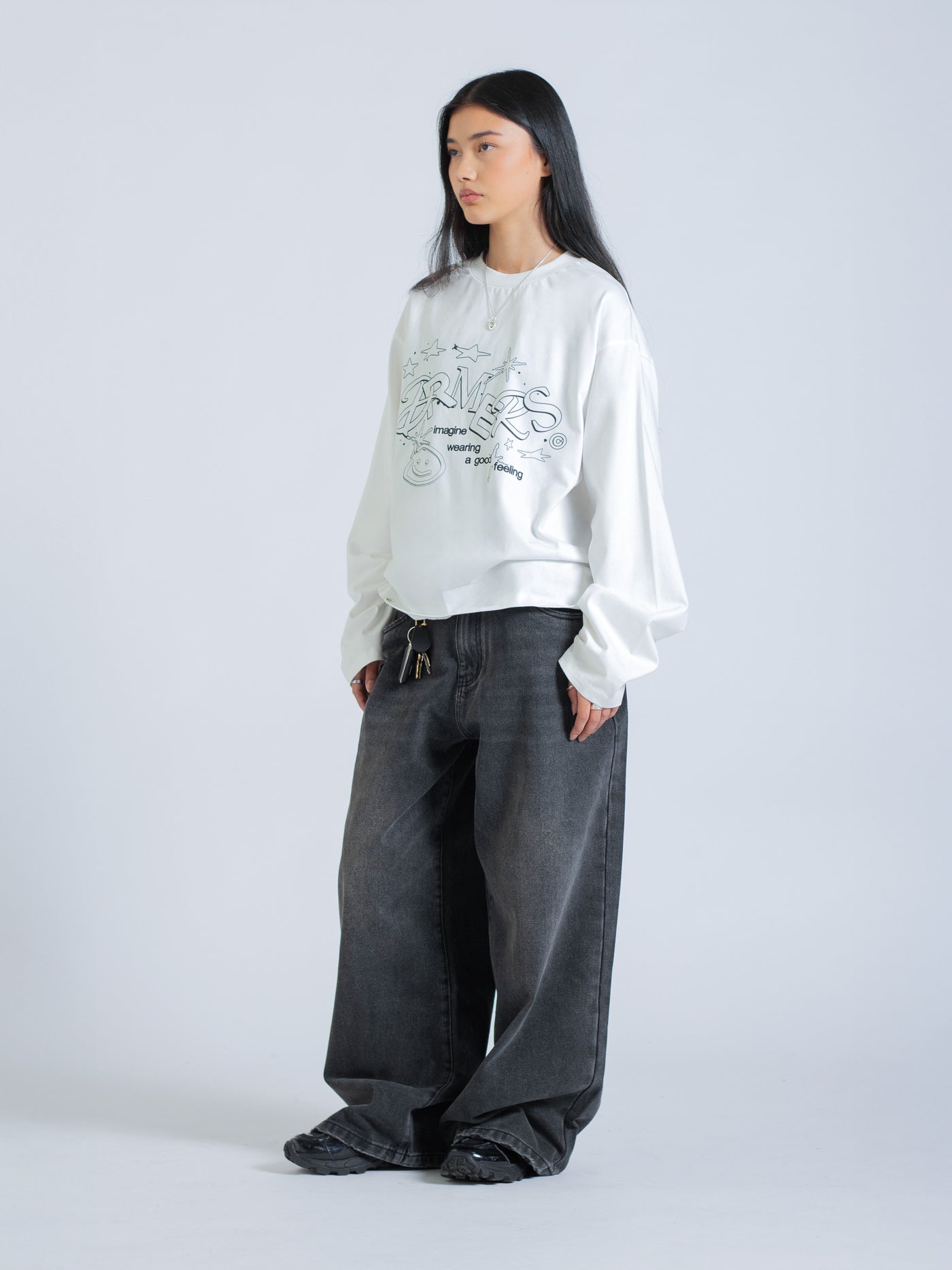 LINEWORK LONG SLEEVE TEE - WHITE