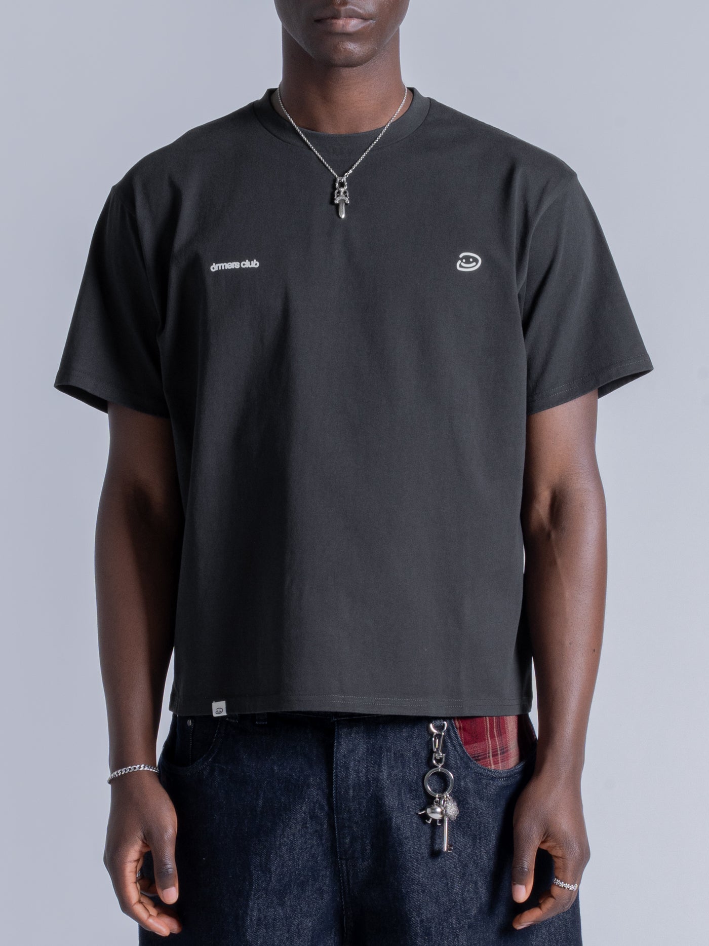 BASIC LOGO TEE - BLACK – DRMERS CLUB