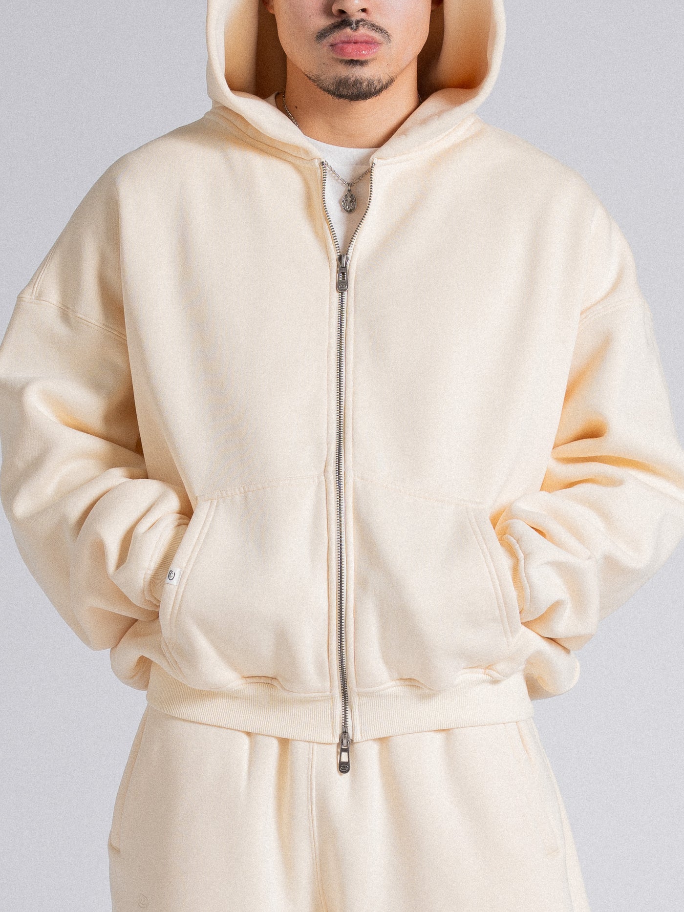 SIGNATURE BASIC ZIP UP - CREAM – DRMERS CLUB