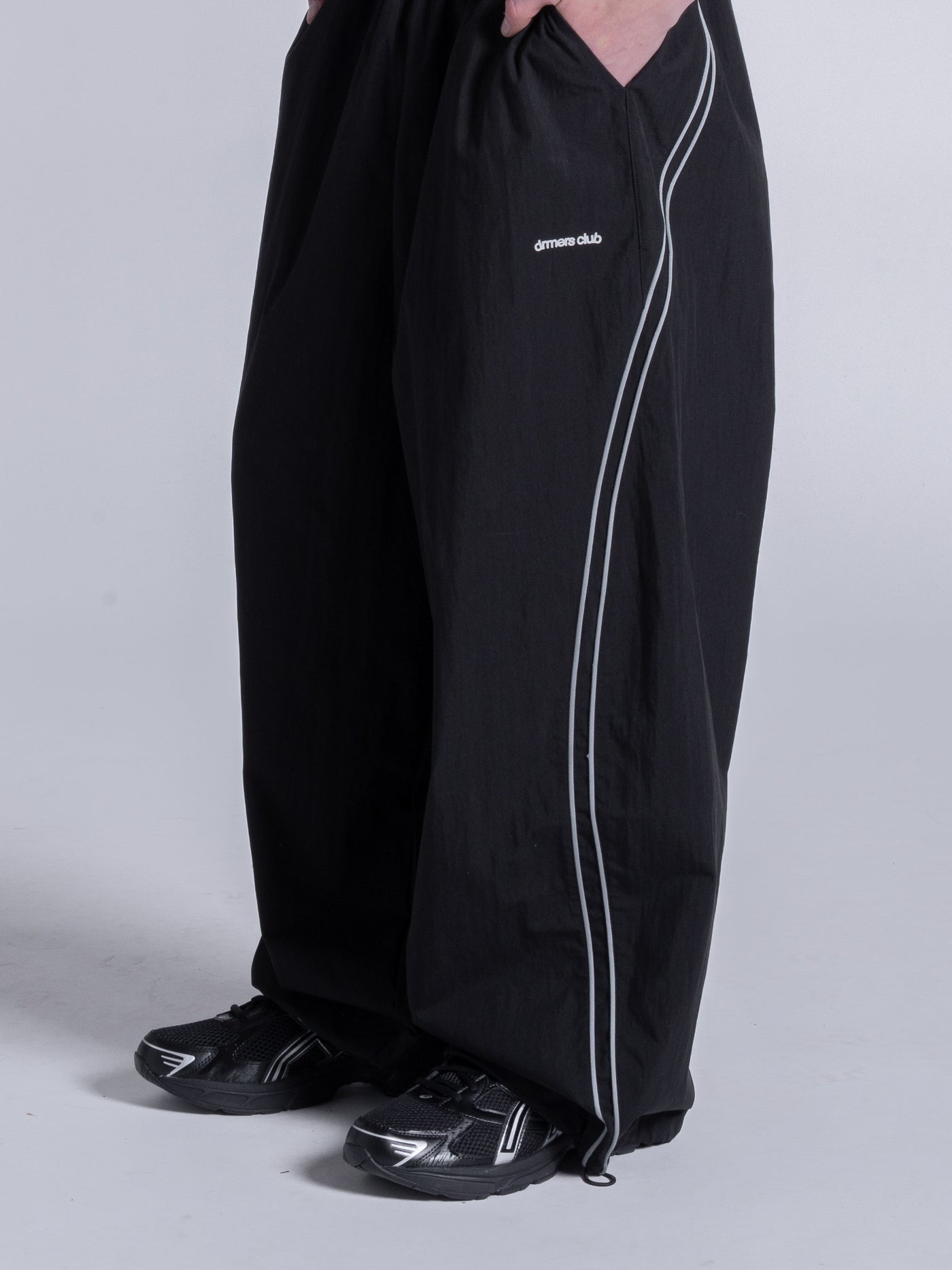 WAVY TRACK PANT - BLACK – DRMERS CLUB