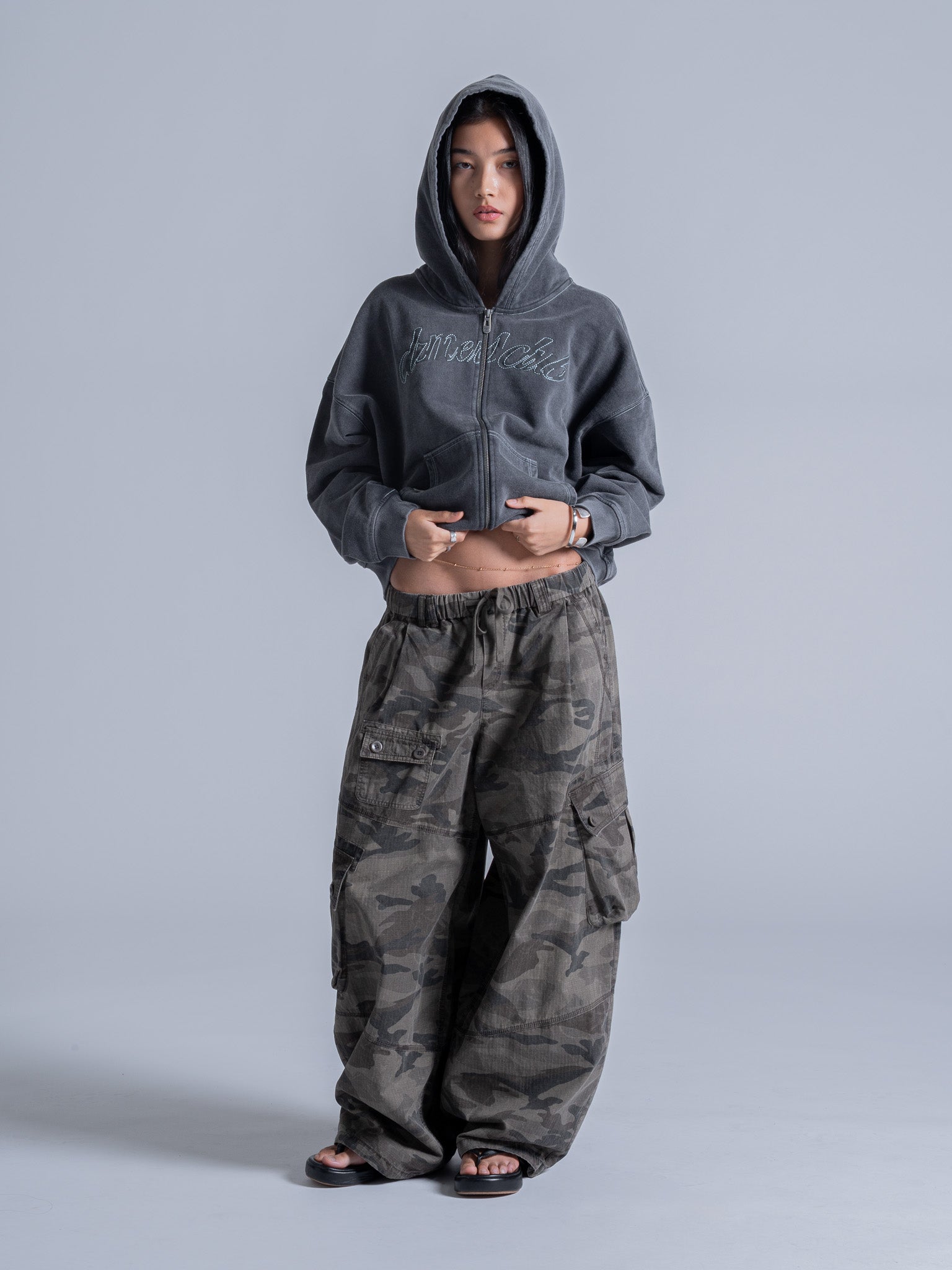 CONTRAST STITCH ZIP UP - VINTAGE GREY