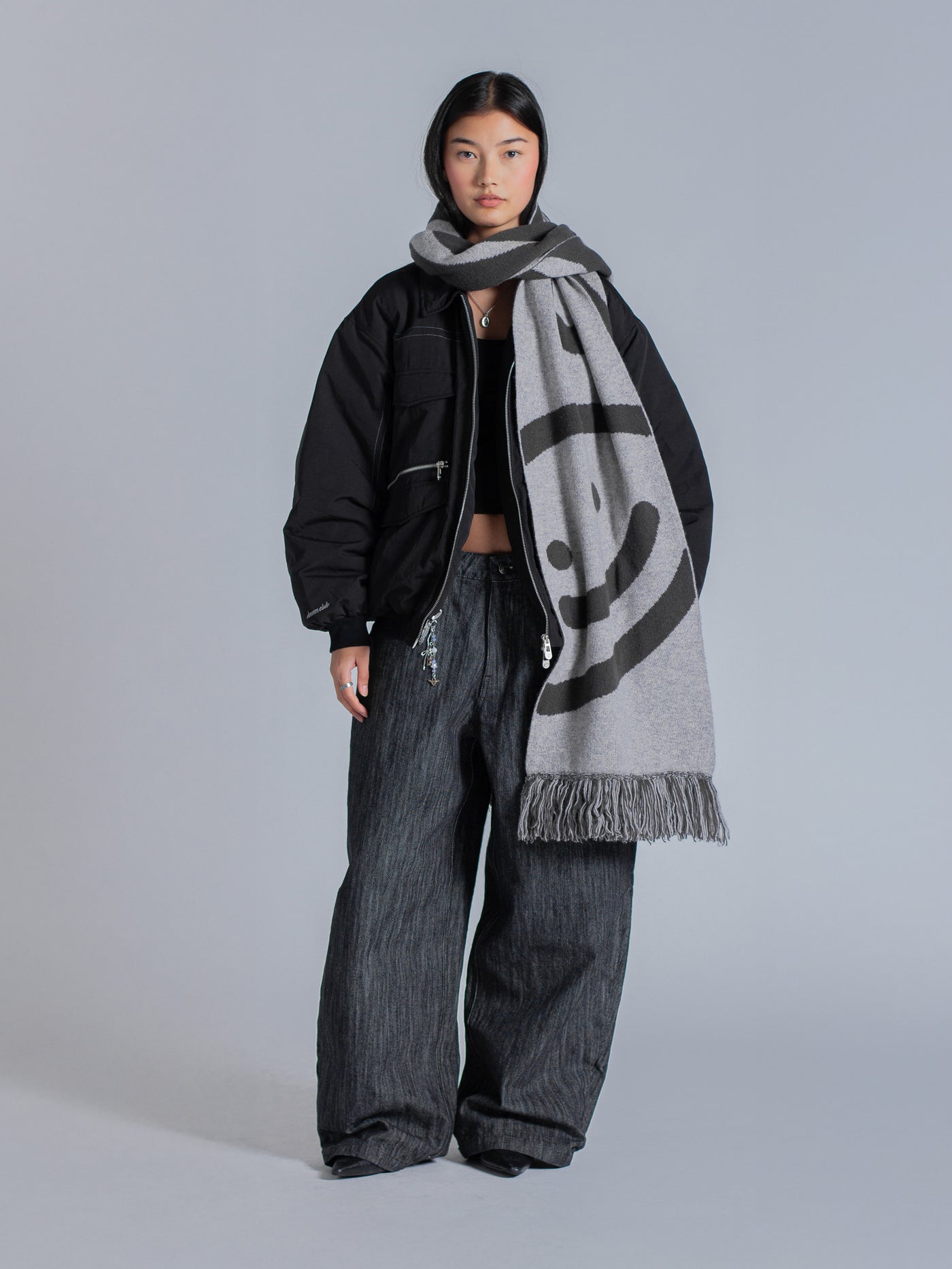 SMILEY LOGO SCARF - BLACK/GREY