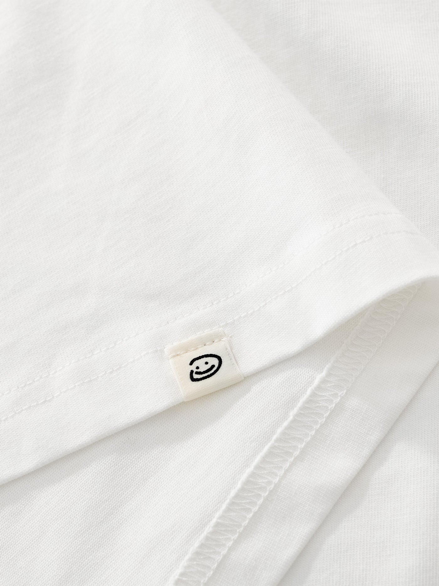 LINEWORK LONG SLEEVE TEE - WHITE