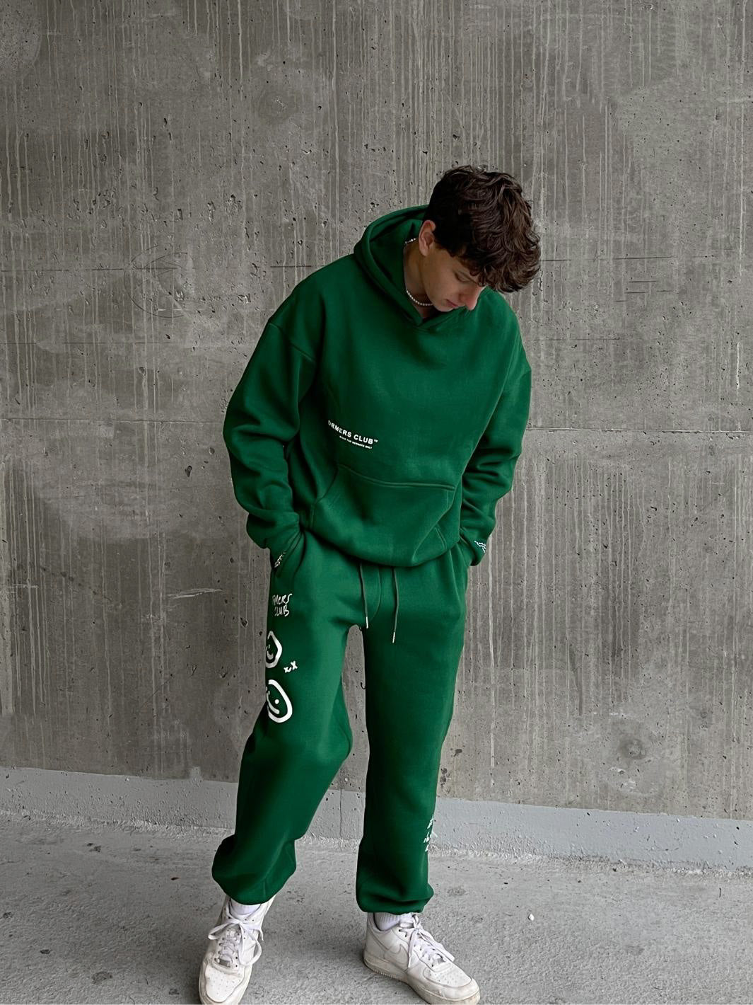DOODLE SWEATPANTS - EVERGREEN – DRMERS CLUB